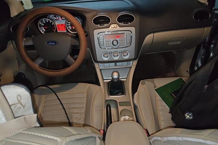 Used Ford Focus 2013 Sedan Classic 1.8L Manual Millionth Anniversary Edition Center Console