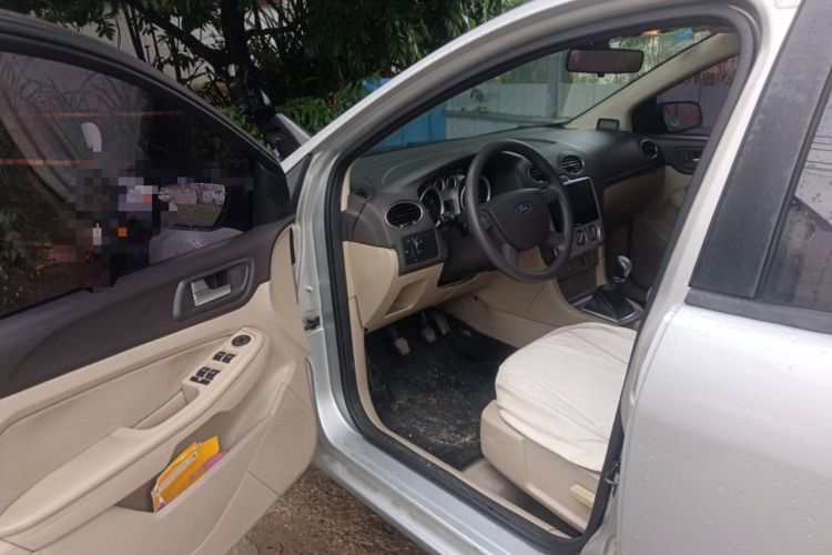 Used Ford Focus 2013 Sedan Classic 1.8L Manual Base Model Driver Seat
