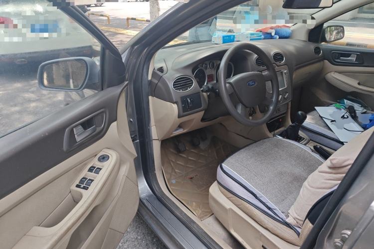 Used Ford Focus 2013 Sedan Classic 1.8L Manual Base Model Driver Seat