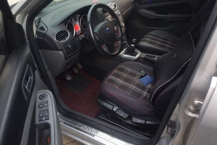 Used Ford Focus 2013 Hatchback Classic 1.8L Manual Base Model Driver Seat
