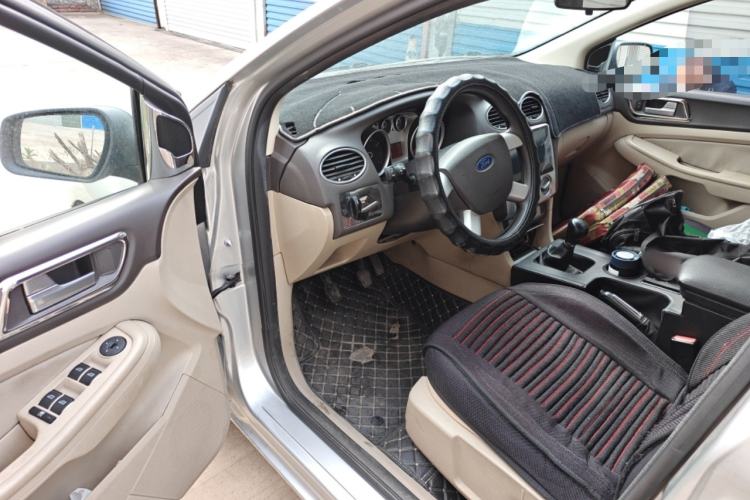 Used Ford Focus 2013 Sedan Classic 1.8L Manual Base Model Driver Seat