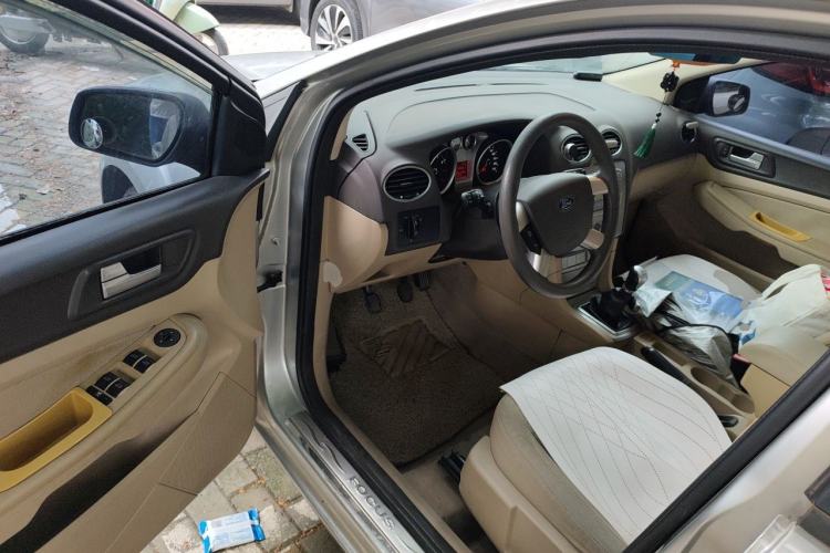 Used Ford Focus 2013 Sedan Classic 1.8L Manual Base Model Driver Seat