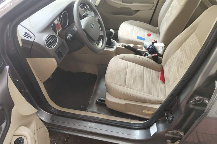 Used Ford Focus 2013 Sedan Classic 1.8L Manual Base Model Driver Seat