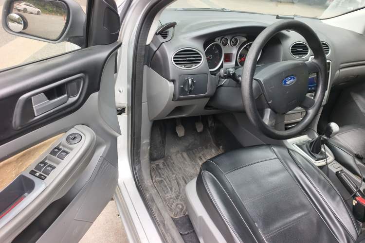 Used Ford Focus 2013 Hatchback Classic 1.8L Manual Base Model Driver Seat