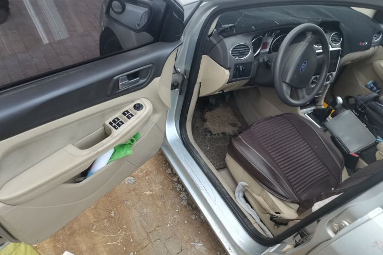 Used Ford Focus 2013 Sedan Classic 1.8L Manual Base Model Driver Seat