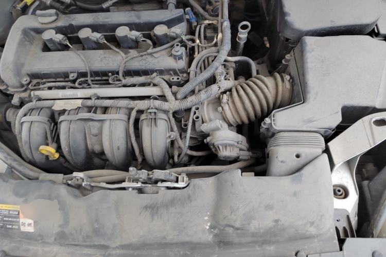 Used Ford Focus 2013 Sedan Classic 1.8L Automatic Base Model Engine Bay