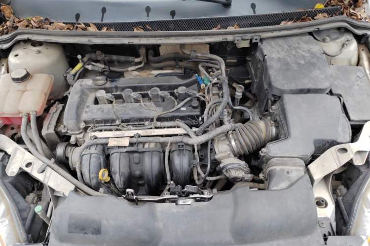 Used Ford Focus 2013 Sedan Classic 1.8L Automatic Base Model Engine Bay
