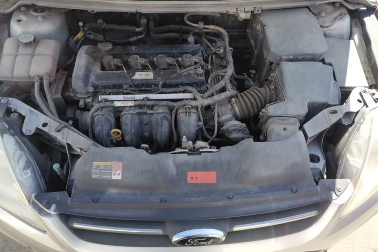 Used Ford Focus 2013 Sedan Classic 1.8L Manual Base Model Engine Bay