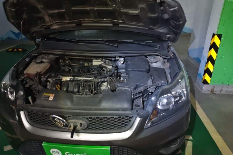 Used Ford Focus 2013 Hatchback Classic 1.8L Automatic Base Model Engine Bay Left