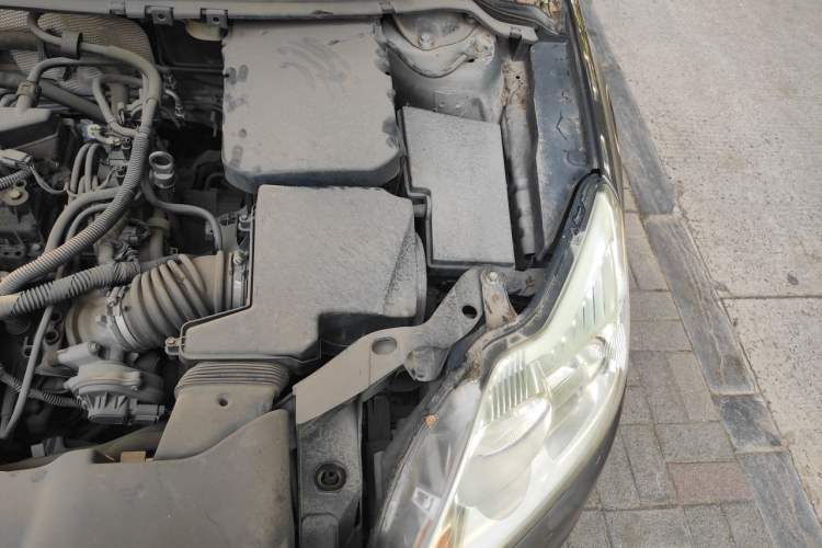 Used Ford Focus 2013 Sedan Classic 1.8L Automatic Base Model Engine Bay Left