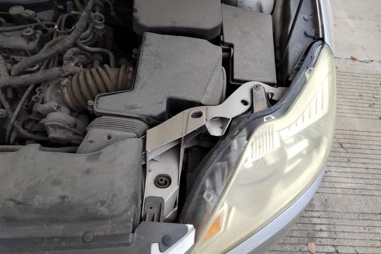 Used Ford Focus 2013 Sedan Classic 1.8L Automatic Base Model Engine Bay Left