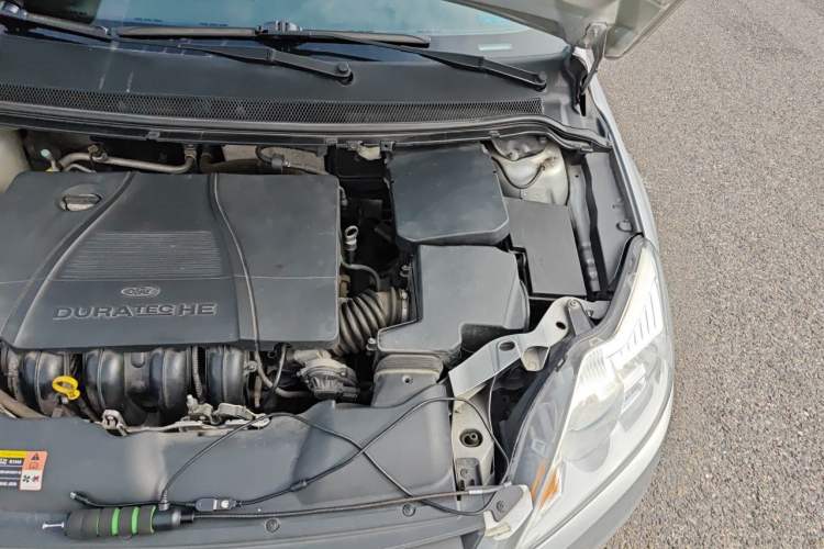 Used Ford Focus 2013 Sedan Classic 1.8L Automatic Base Model Engine Bay Left