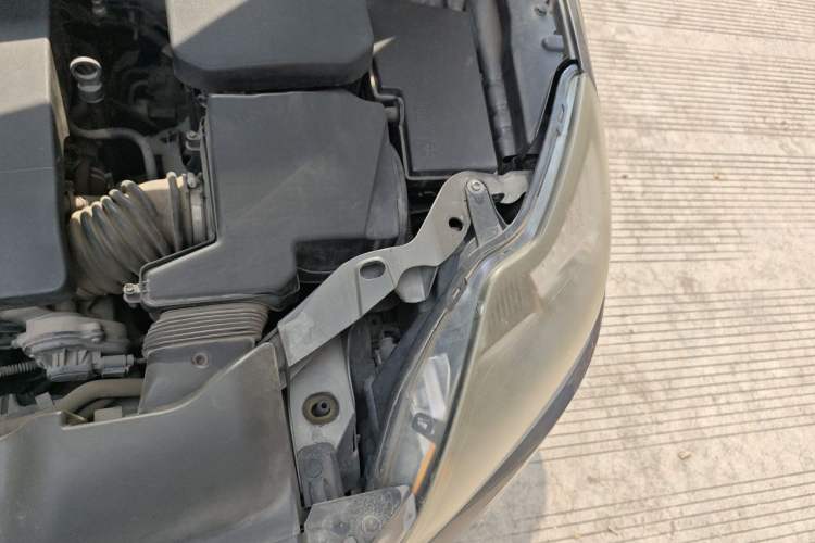 Used Ford Focus 2013 Hatchback Classic 1.8L Automatic Fashion Edition Engine Bay Left