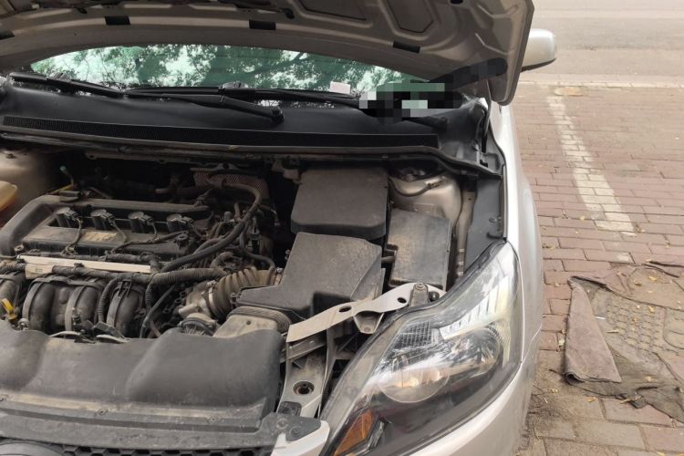 Used Ford Focus 2013 Hatchback Classic 1.8L Automatic Base Model Engine Bay Left