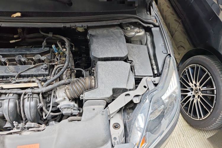 Used Ford Focus 2013 Hatchback Classic 1.8L Manual Base Model Engine Bay Left