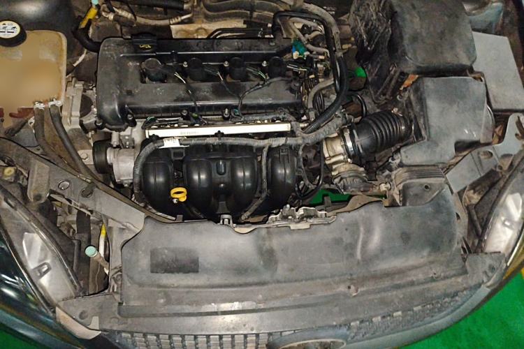 Used Ford Focus 2013 Hatchback Classic 1.8L Manual Base Model Engine Bay