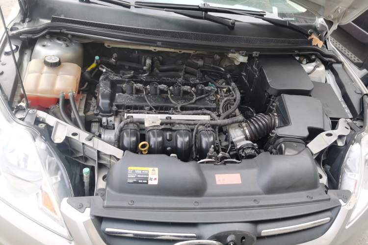 Used Ford Focus 2013 Sedan Classic 1.8L Manual Base Model Engine Bay