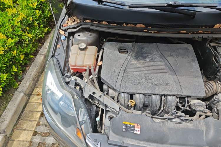 Used Ford Focus 2013 Hatchback Classic 1.8L Manual Fashion Edition Engine Bay Right