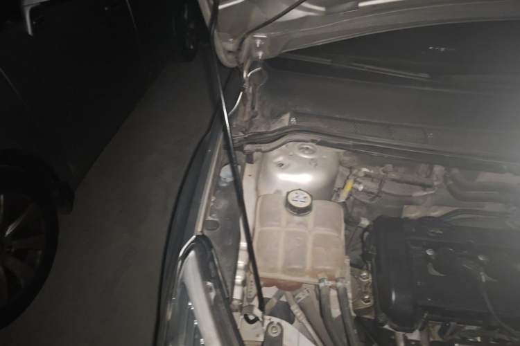 Used Ford Focus 2013 Sedan Classic 1.8L Automatic Base Model Engine Bay Right