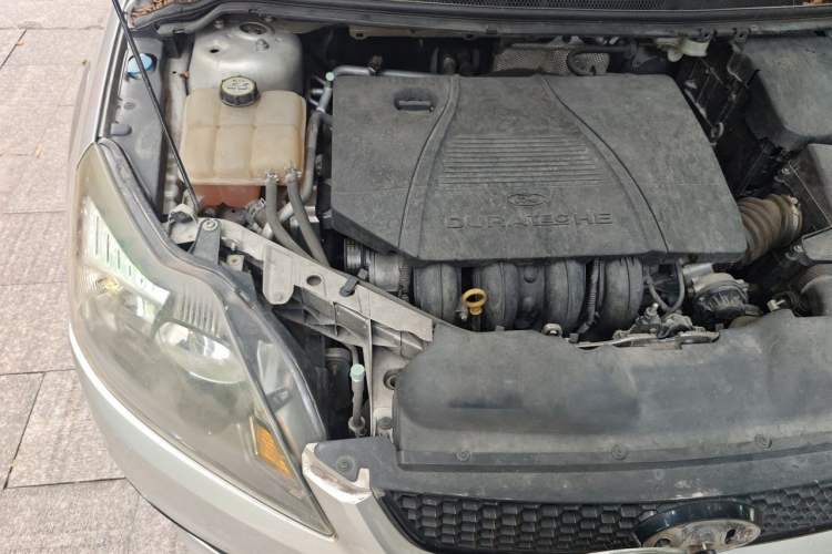 Used Ford Focus 2013 Hatchback Classic 1.8L Automatic Fashion Edition Engine Bay Right