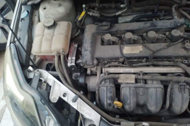Used Ford Focus 2013 Hatchback Classic 1.8L Manual Base Model Engine Bay Right