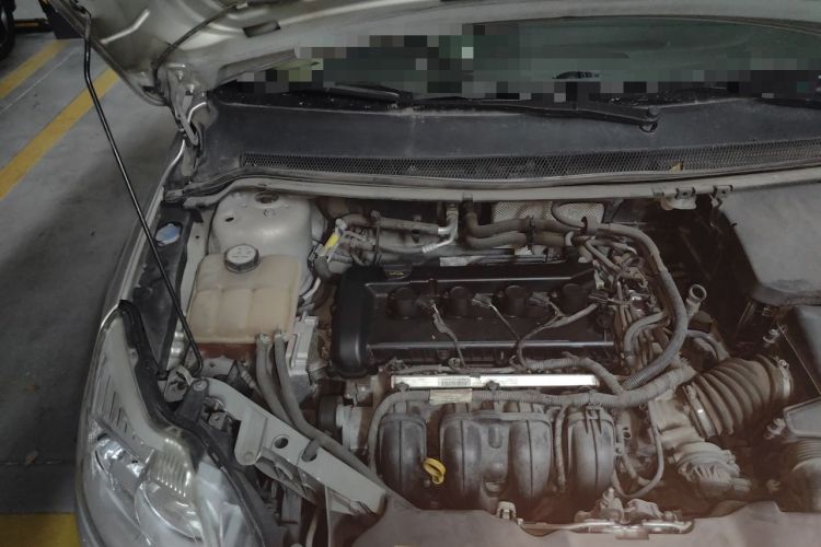 Used Ford Focus 2013 Sedan Classic 1.8L Automatic Base Model Engine Bay Right