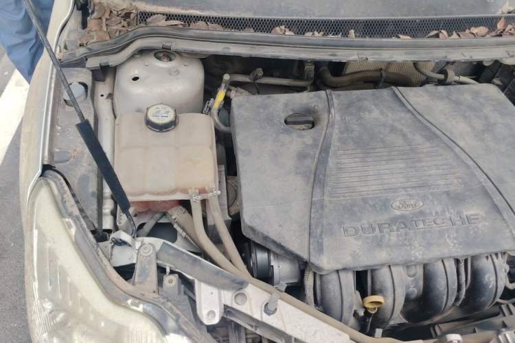 Used Ford Focus 2013 Sedan Classic 1.8L Automatic Base Model Engine Bay Right