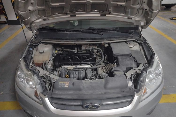 Used Ford Focus 2013 Sedan Classic 1.8L Automatic Base Model Engine Bay