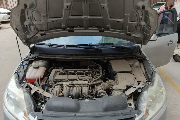 Used Ford Focus 2013 Sedan Classic 1.8L Automatic Base Model Engine Bay