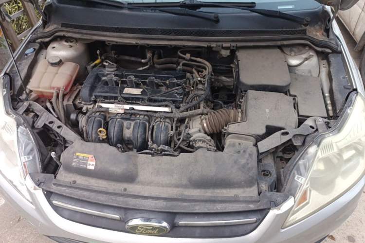 Used Ford Focus 2013 Sedan Classic 1.8L Manual Base Model Engine Bay