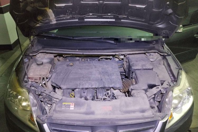 Used Ford Focus 2013 Sedan Classic 1.8L Manual Fashion Edition Engine Bay