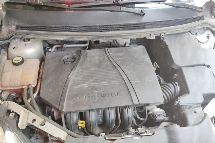 Used Ford Focus 2013 Sedan Classic 1.8L Automatic Fashion Edition Engine Bay