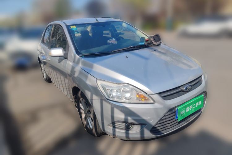 Used Ford Focus 2013 Sedan Classic 1.8L Automatic Base Model Front Right 45 Deg
