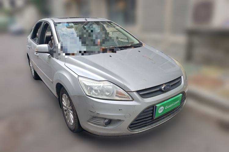 Used Ford Focus 2013 Sedan Classic 1.8L Automatic Fashion Edition Front Right 45 Deg