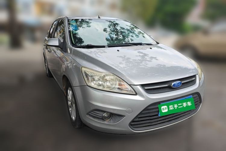 Used Ford Focus 2013 Sedan Classic 1.8L Automatic Base Model Front Right 45 Deg