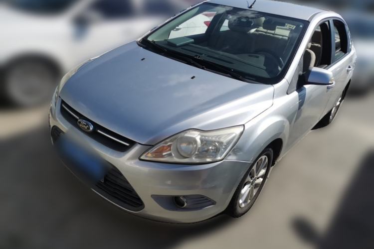 Used Ford Focus 2013 Sedan Classic 1.8L Manual Base Model Guazi used car, China used car export, Used car for sale, Used cars, Cheapest cars for sale