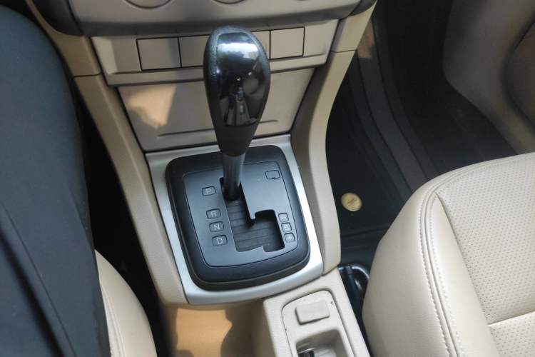 Used Ford Focus 2013 Sedan Classic 1.8L Automatic Base Model Gear Lever