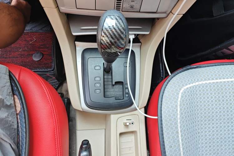 Used Ford Focus 2013 Sedan Classic 1.8L Automatic Base Model Gear Lever