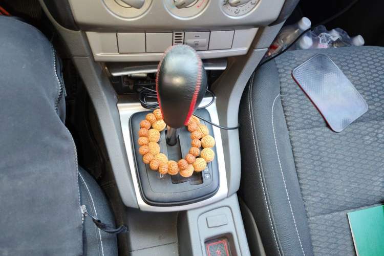 Used Ford Focus 2013 Hatchback Classic 1.8L Automatic Base Model Gear Lever