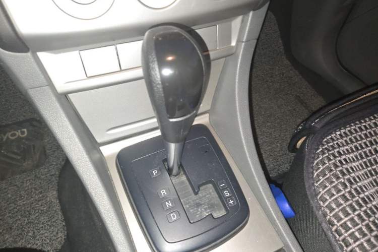Used Ford Focus 2013 Hatchback Classic 1.8L Automatic Millionth Anniversary Edition Gear Lever