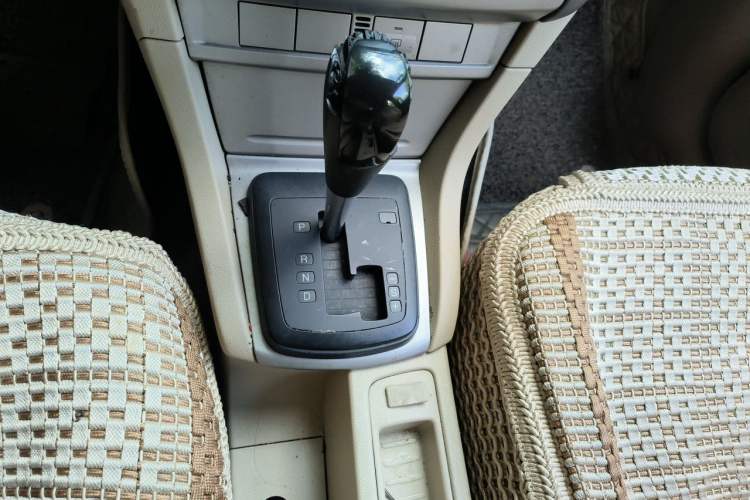 Used Ford Focus 2013 Sedan Classic 1.8L Automatic Base Model Gear Lever