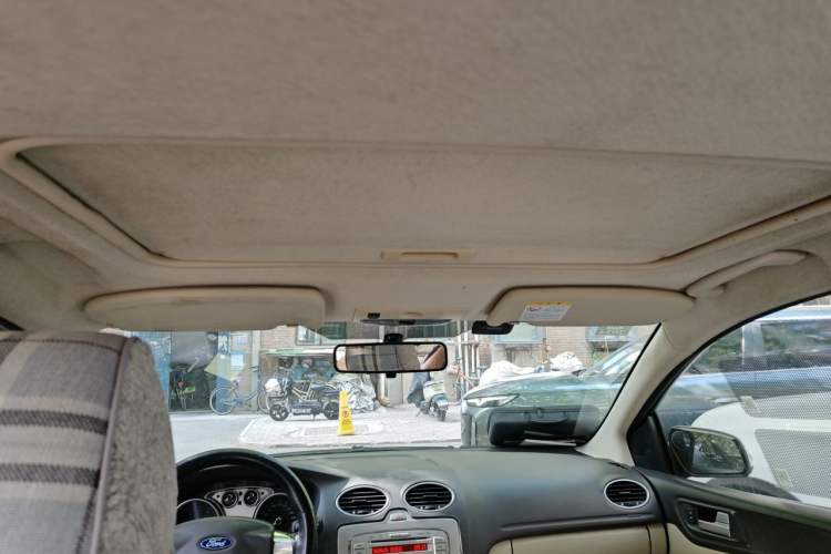 Used Ford Focus 2013 Sedan Classic 1.8L Automatic Fashion Edition Headliner