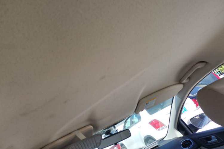 Used Ford Focus 2013 Sedan Classic 1.8L Manual Base Model Headliner