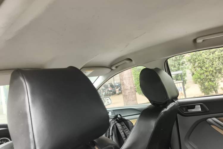Used Ford Focus 2013 Hatchback Classic 1.8L Manual Base Model Headliner