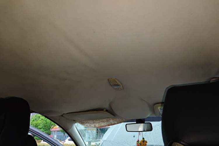 Used Ford Focus 2013 Sedan Classic 1.8L Manual Base Model Headliner