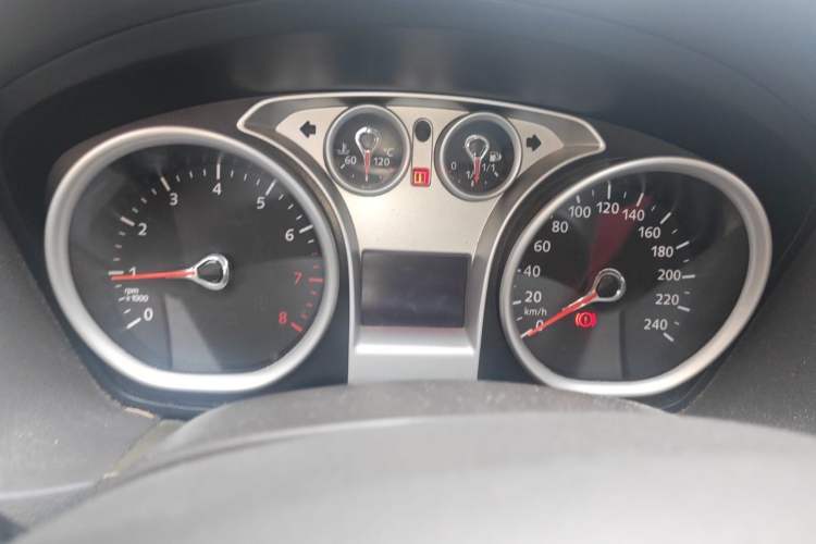 Used Ford Focus 2013 Sedan Classic 1.8L Manual Fashion Edition Instrument Cluster