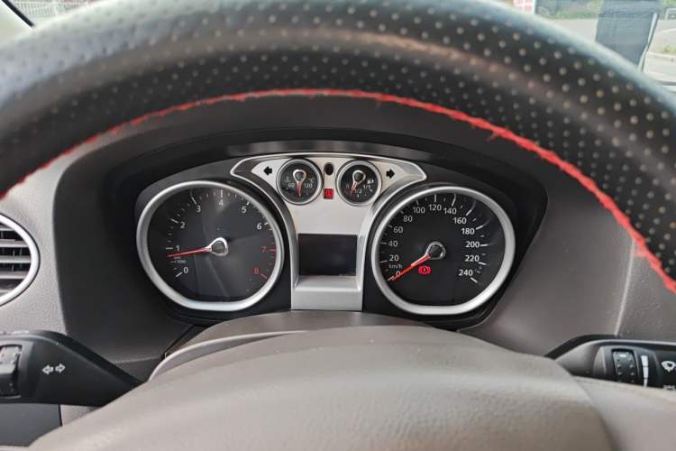 Used Ford Focus 2013 Sedan Classic 1.8L Automatic Base Model Instrument Cluster