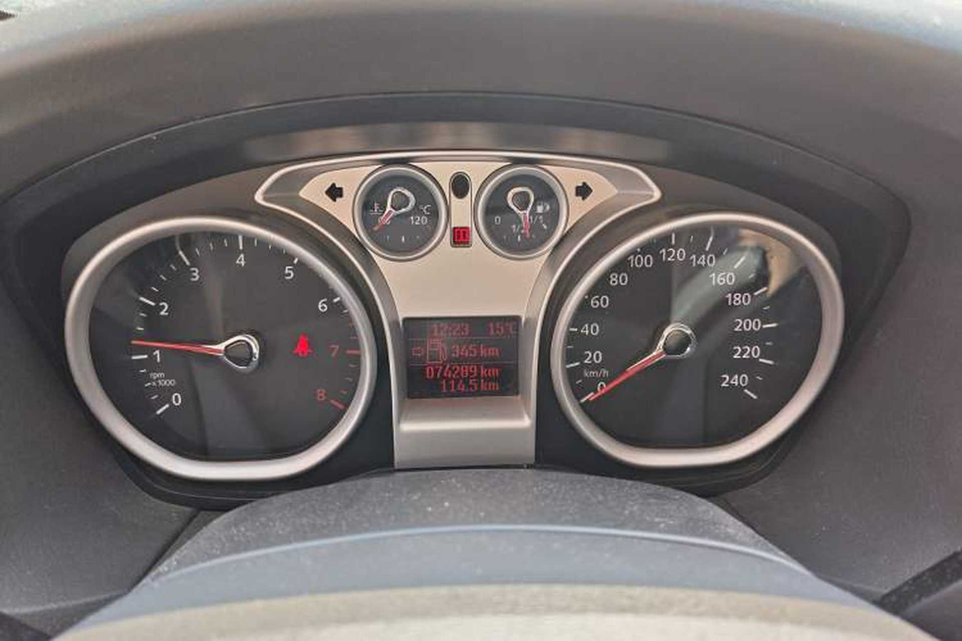 Used Ford Focus 2013 Sedan Classic 1.8L Automatic Fashion Edition Instrument Cluster