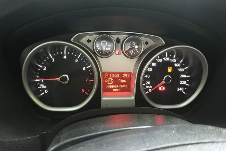Used Ford Focus 2013 Hatchback Classic 1.8L Automatic Millionth Anniversary Edition Instrument Cluster