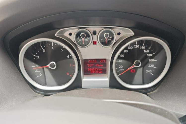 Used Ford Focus 2013 Sedan Classic 1.8L Automatic Fashion Edition Instrument Cluster